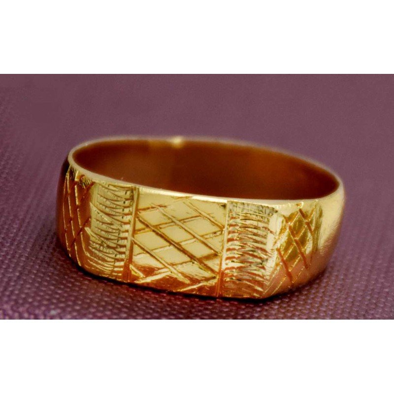 Helm Wheel Motif Gold Finger Ring For Men
