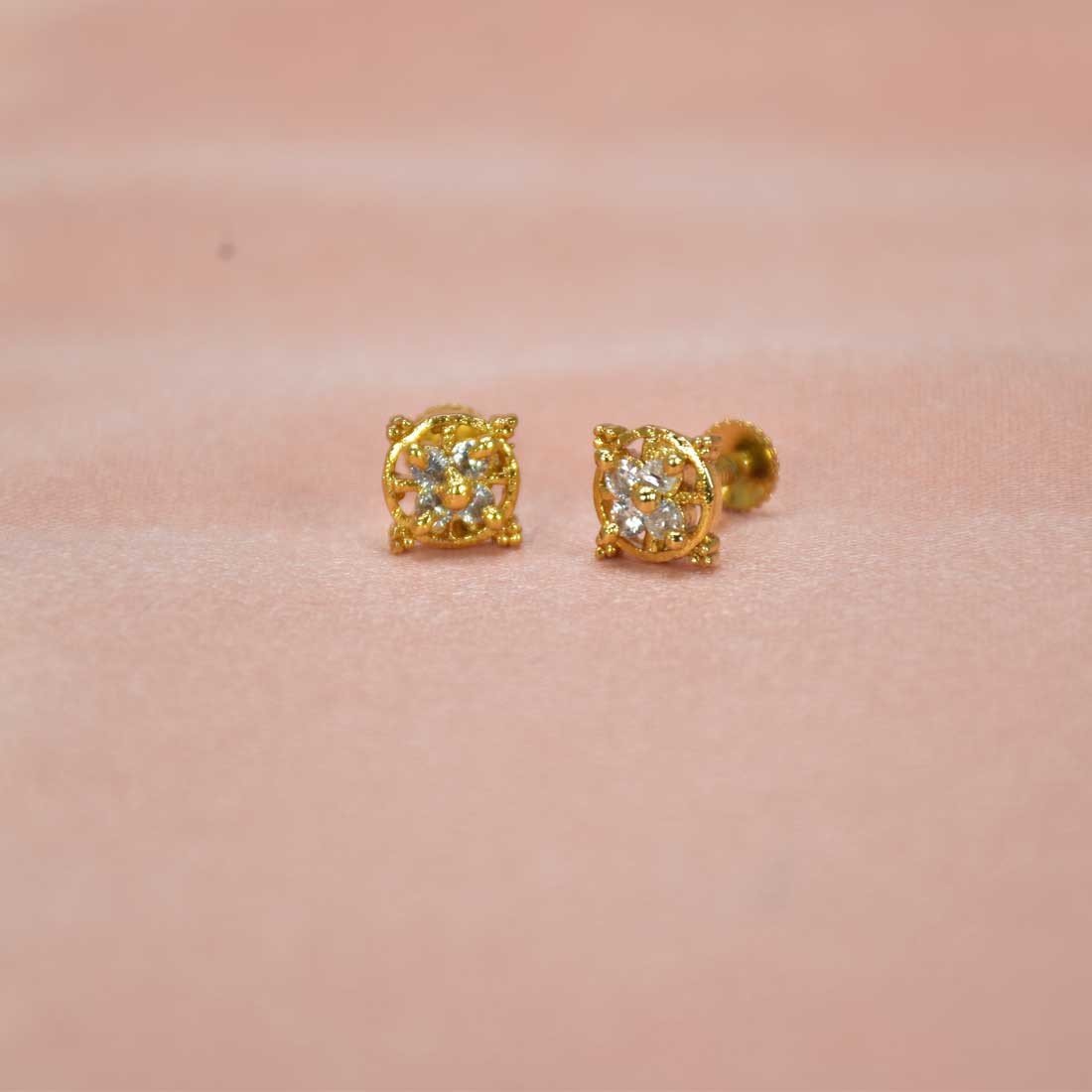 Buy Gold Earrings for Women Online | Customised Diamond Earrings