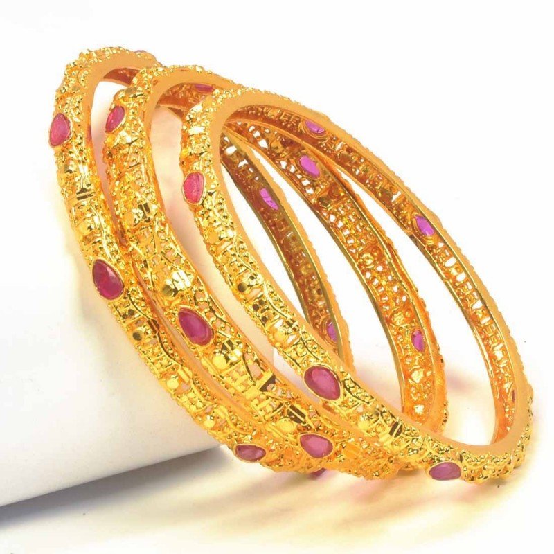 Designbox Rose Gold Cuff Bracelet with Heart Shaped Ruby Stone Buy  Designbox Rose Gold Cuff Bracelet with Heart Shaped Ruby Stone Online at  Best Price in India  Nykaa