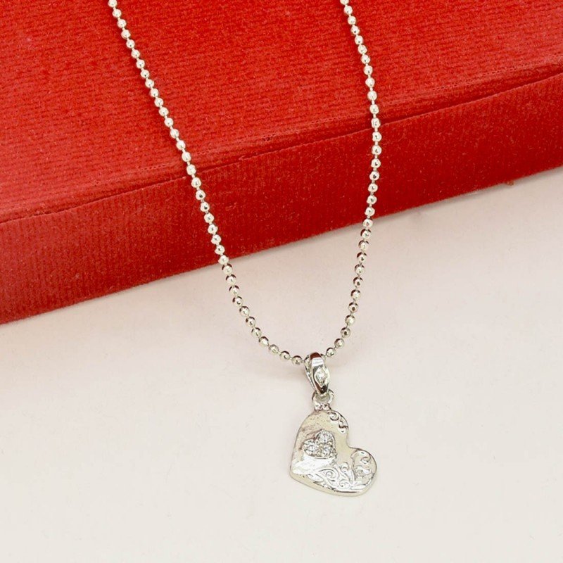 Crystal Chips in Faceted Glass Heart Pendant Necklace