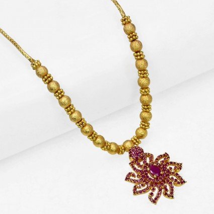 Fascinating Gold Plated Ruby Floral Pendant Beads Necklace