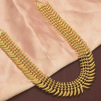 Gold Plated Traditional Pichimottu/Jasmine Design Necklace