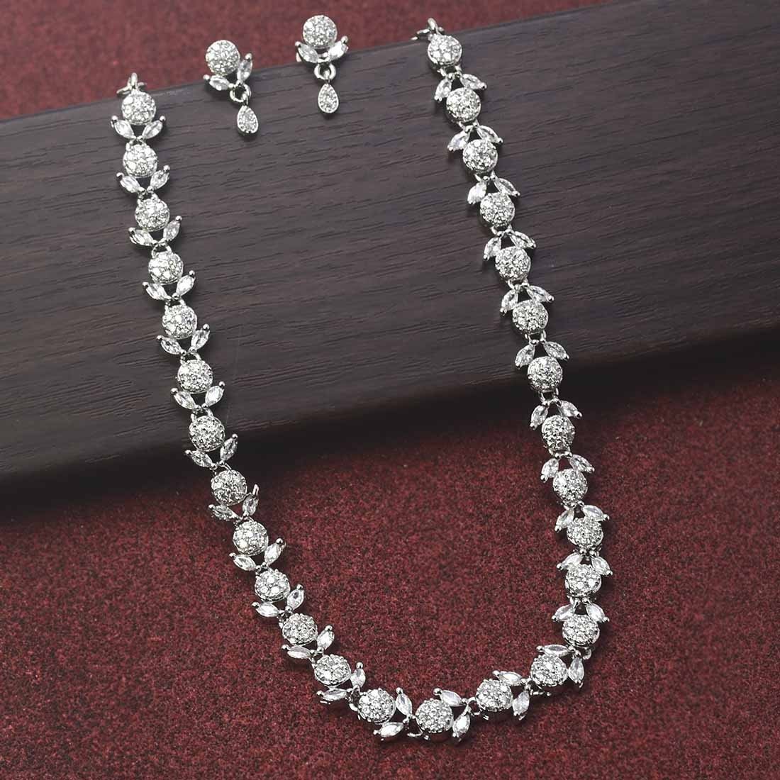 Oval Cut White Heavy American Diamond Necklace Set at Best Price in Mumbai  | Vivah Creation