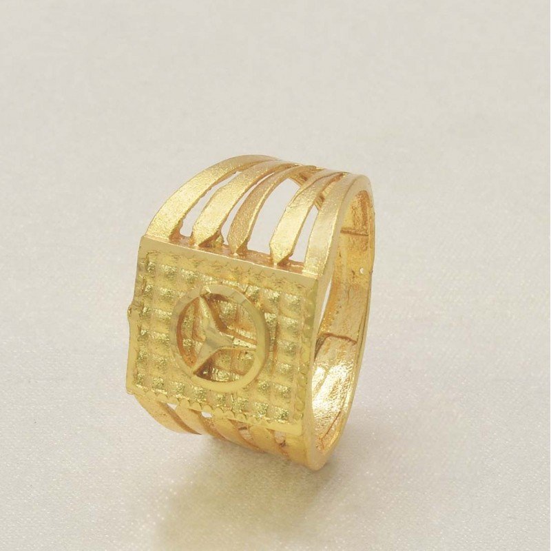 Rhombic Om Men Gold Ring