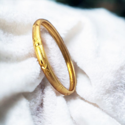 Gold Plated Daily Wear Pipe Bangle for Women