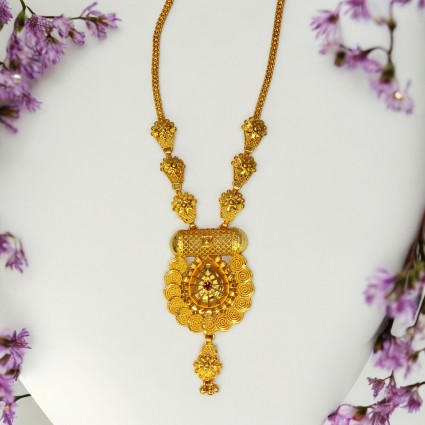 Simple Gold Plated Urvasi Chain Stones Floral Pendant