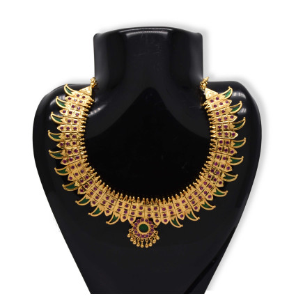 Kerala Traditional Green Leopard Claw Chocker