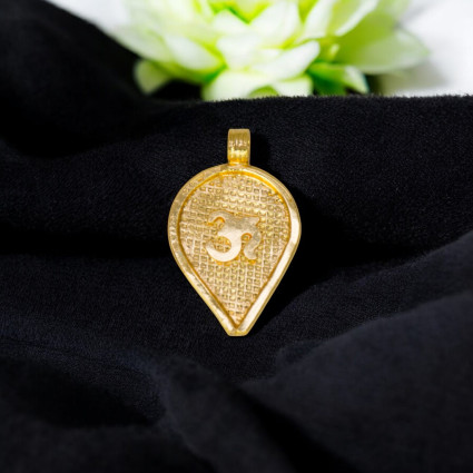 Micro Gold Plated Traditional Om Thali Pendant