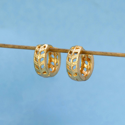 Designer Gold Plated Link Pattern Hoop Earrings For Girls