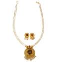 Classy Kemp Stone Pendant Triple Layer Pearl Chain Set