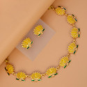 Matte Gold-Plated Lotus Link Design Necklace Set