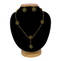Matte Gold Plated Chain with Floral Kemp Stone Necklace Set