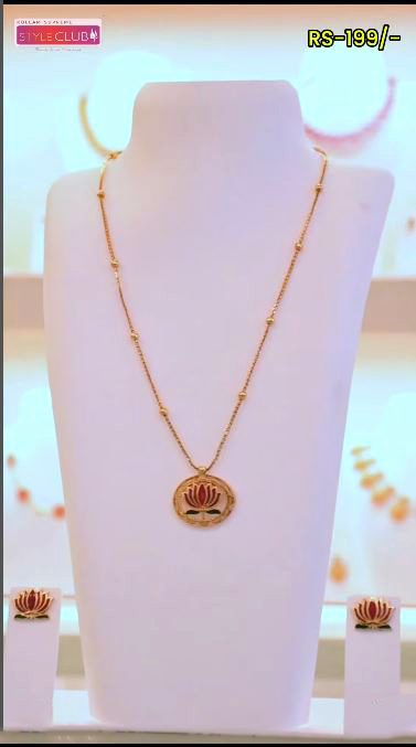 Matte-Finish-Lotus-Pendant-Necklace