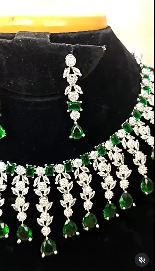 Emerald CZ Choker